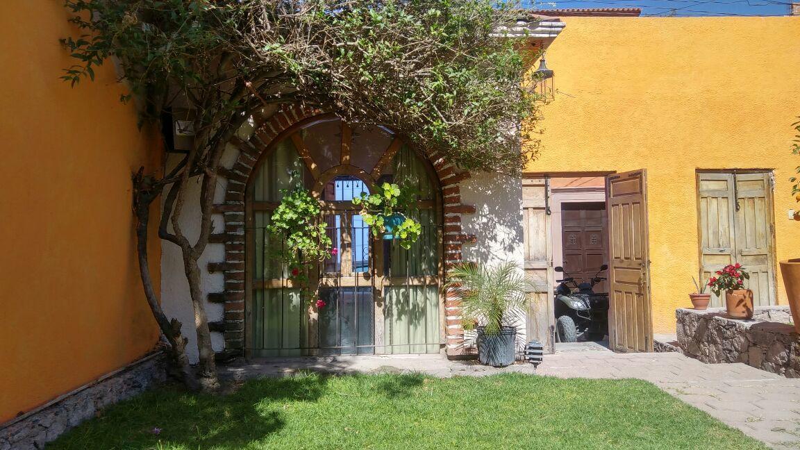 Casa Los Naranjos Альенде Экстерьер фото